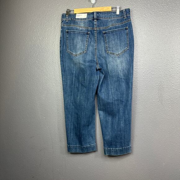Chico's The Platinum Straight Crop Womens Jeans Stretch/Relaxed Fit Size 1.5 NWT - Picture 2 of 5